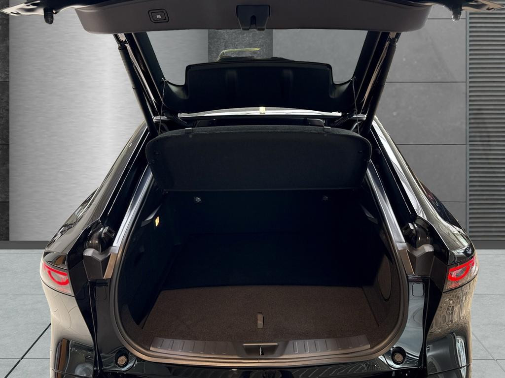 Mazda 6e
