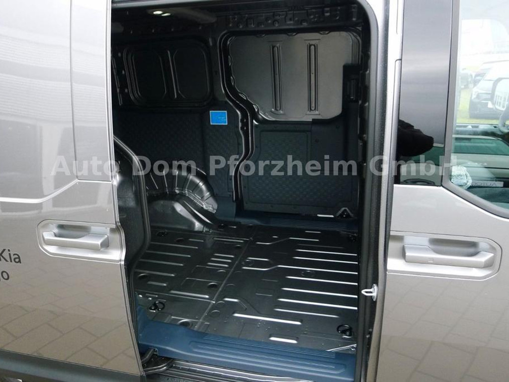 Kia PV5 Passenger