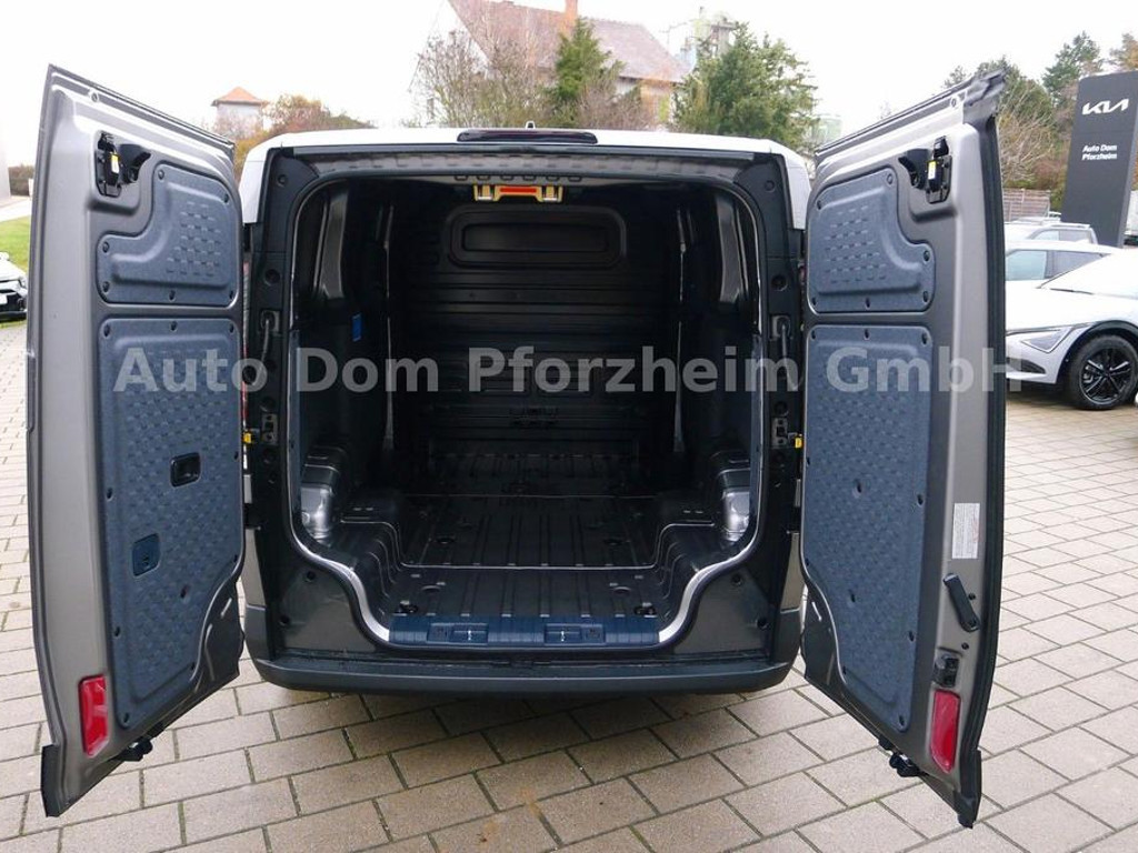 Kia PV5 Passenger