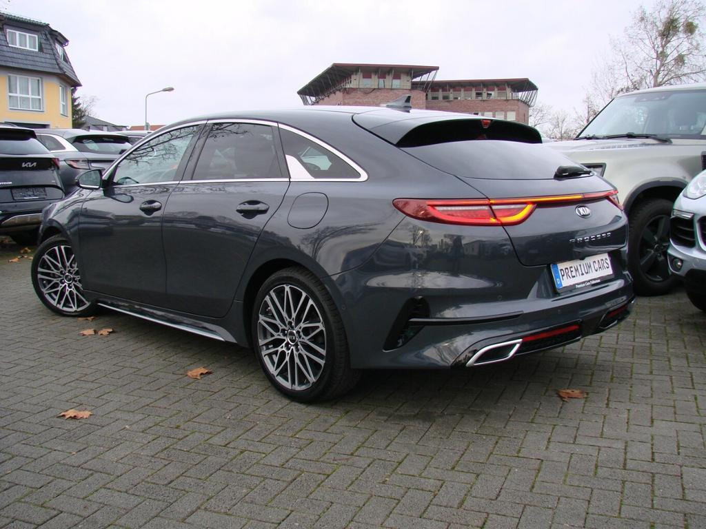 Kia ProCeed