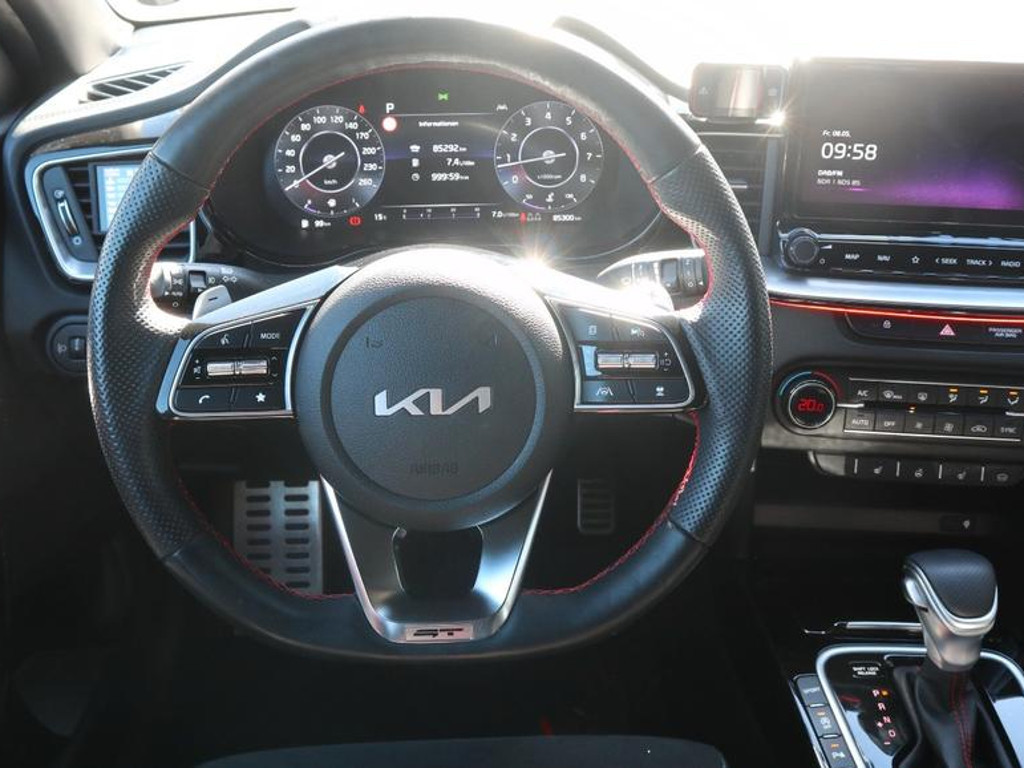 Kia ProCeed
