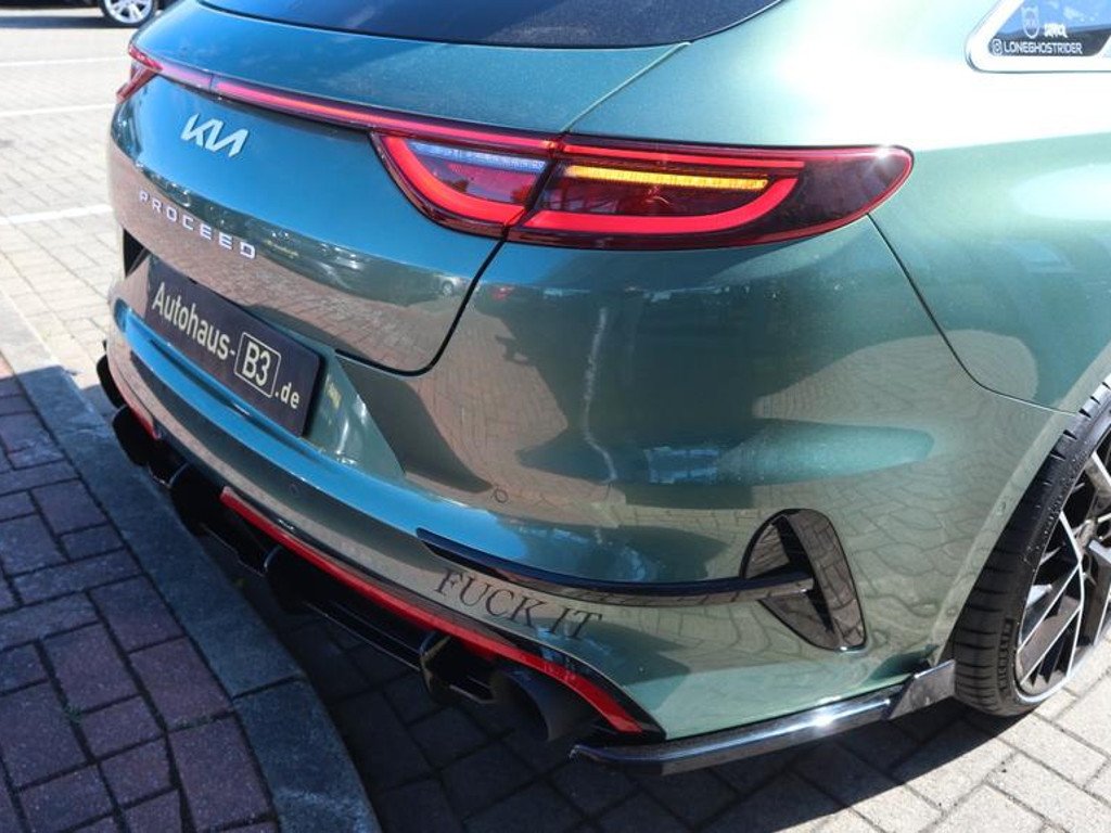 Kia ProCeed