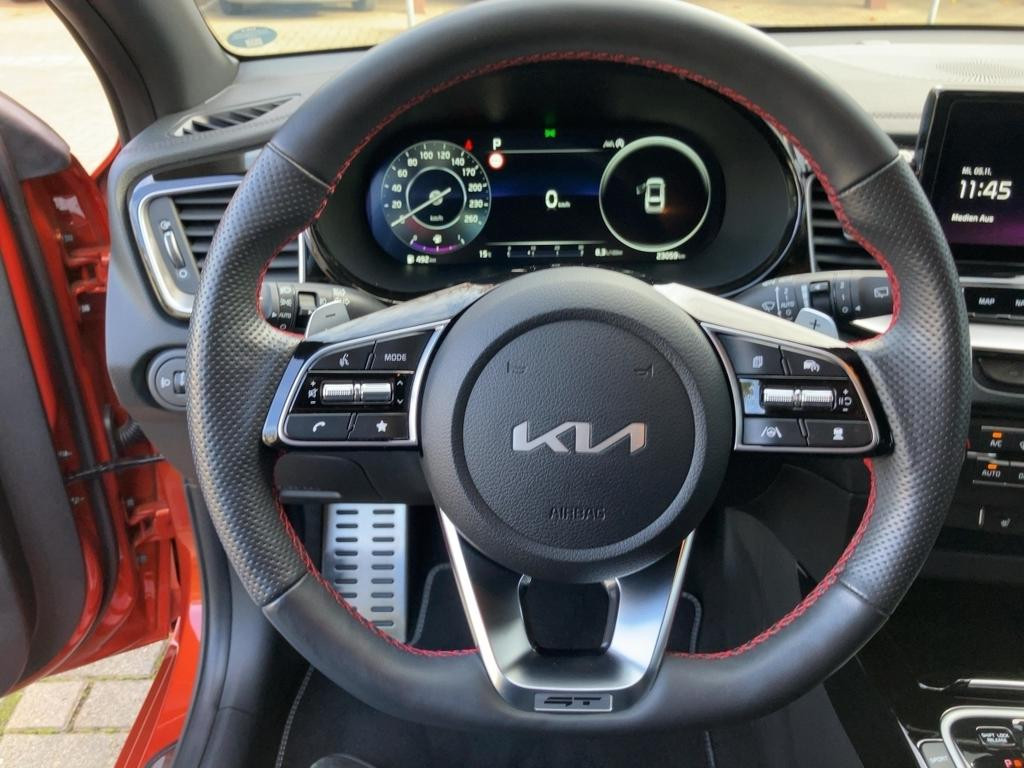 Kia ProCeed