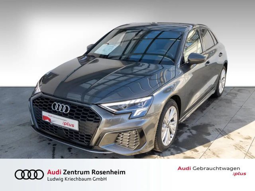 Audi A3 Sportback Sedan S-Line 35 TFSI