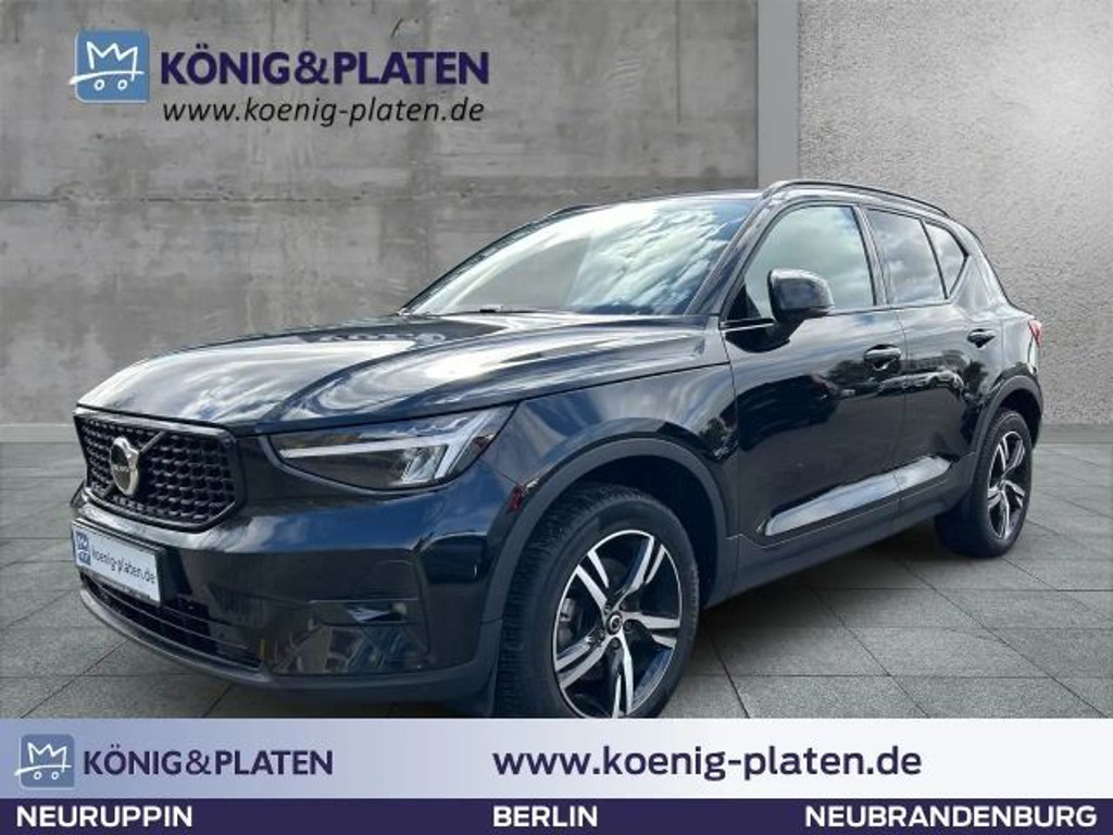Volvo XC40 AWD Plus Dark
