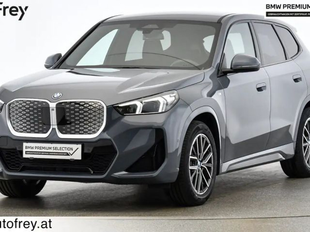 BMW iX1 xDrive30