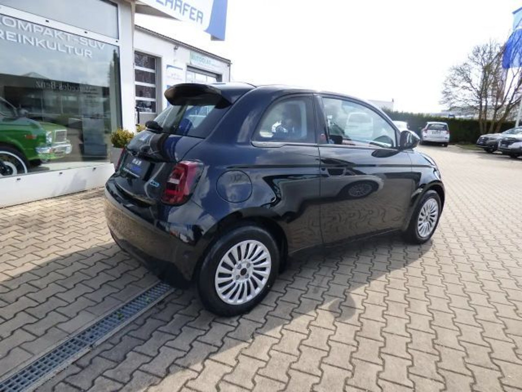 Fiat 500e RED 42 kWh