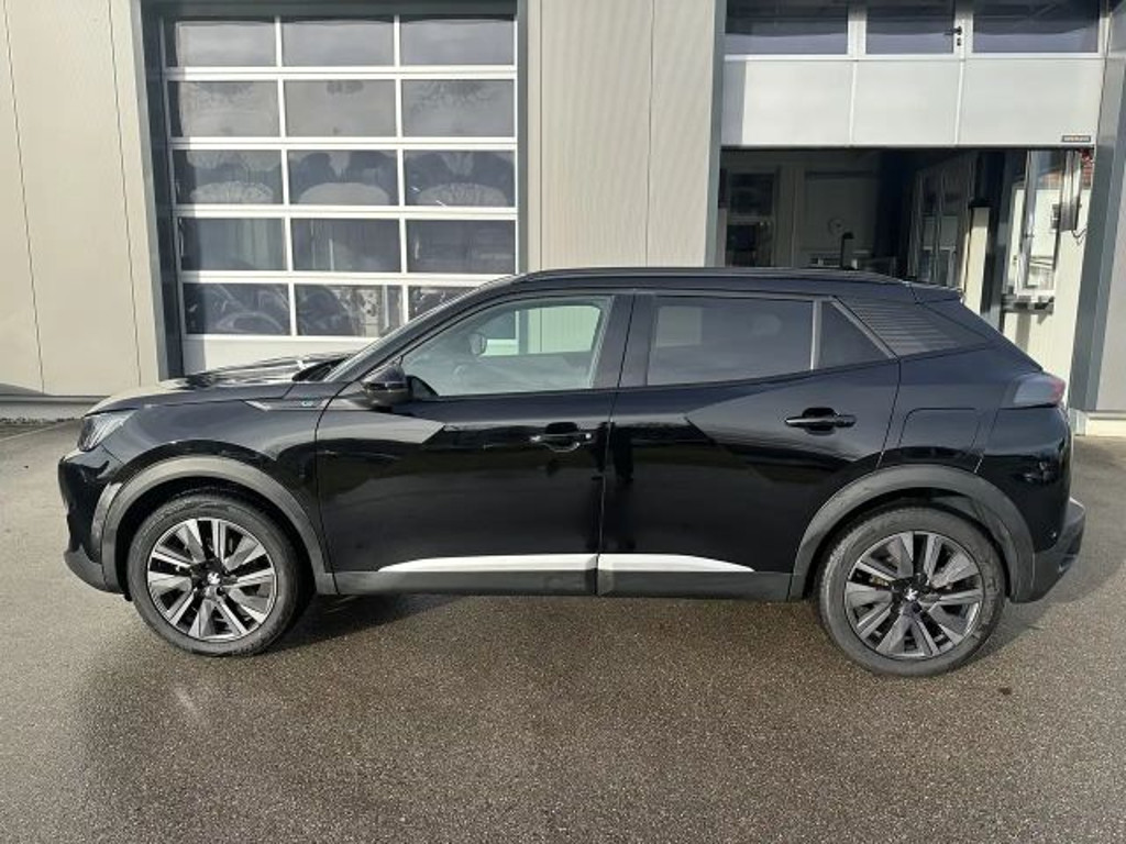 Peugeot e-2008