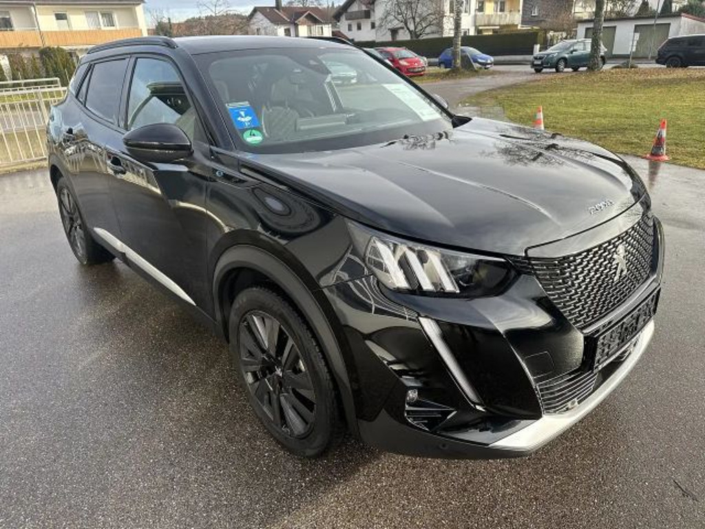 Peugeot e-2008