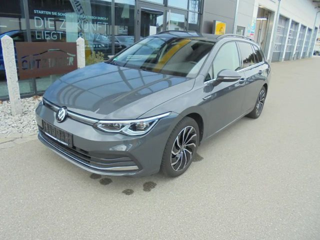 Volkswagen Golf Style Variant
