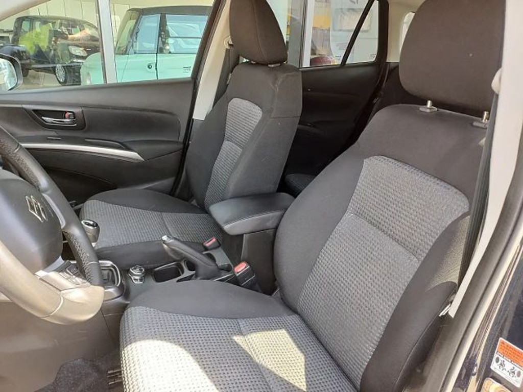 Suzuki S-Cross