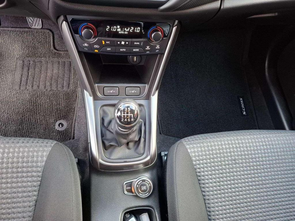 Suzuki S-Cross