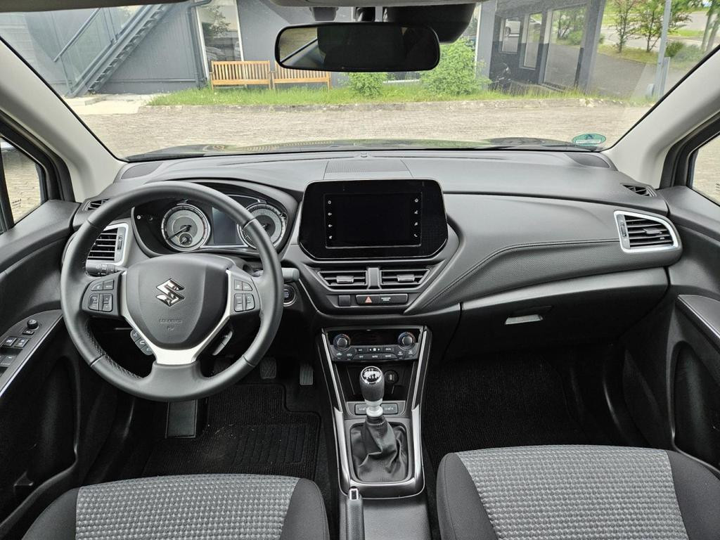 Suzuki S-Cross