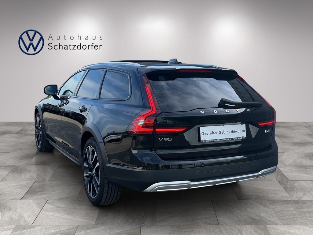 Volvo V90
