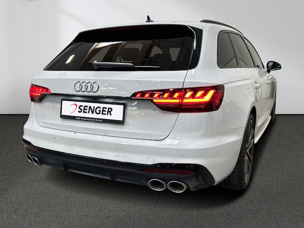 Audi S4