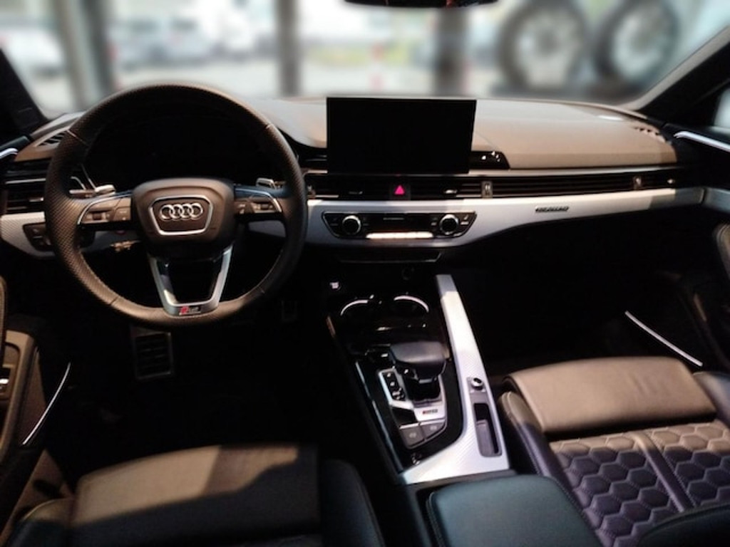 Audi RS4