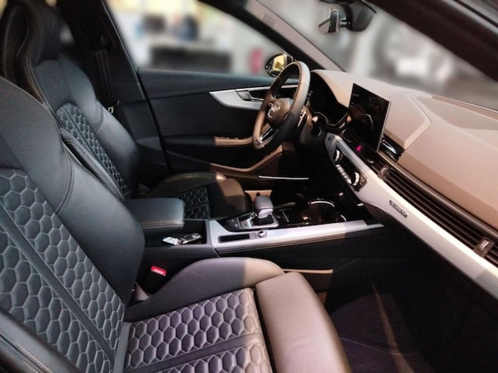Audi RS4