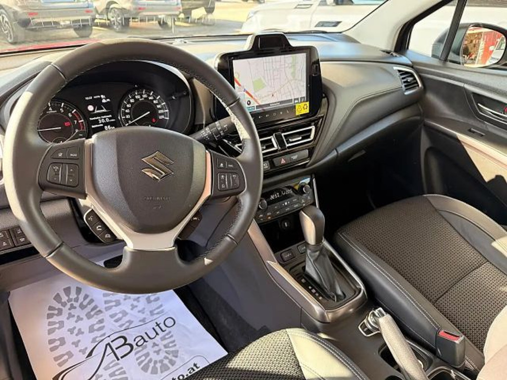 Suzuki S-Cross