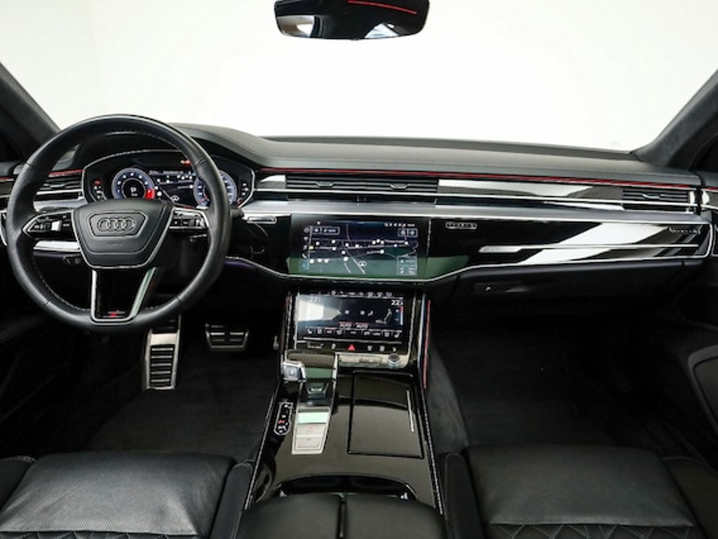 Audi S8