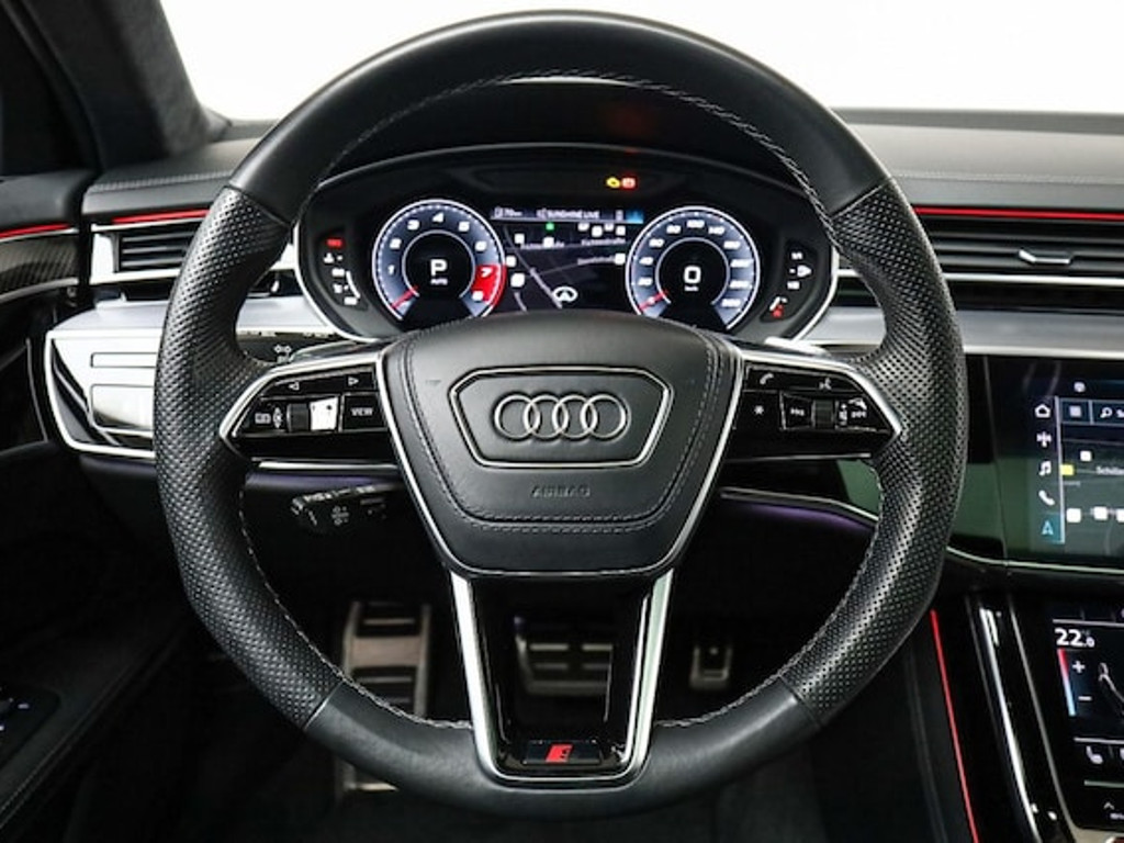 Audi S8