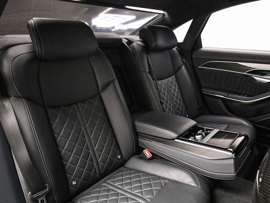 Audi S8