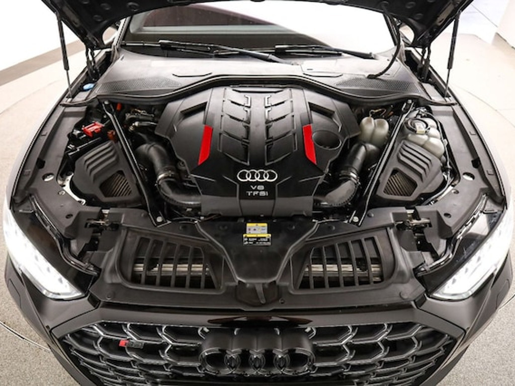Audi S8