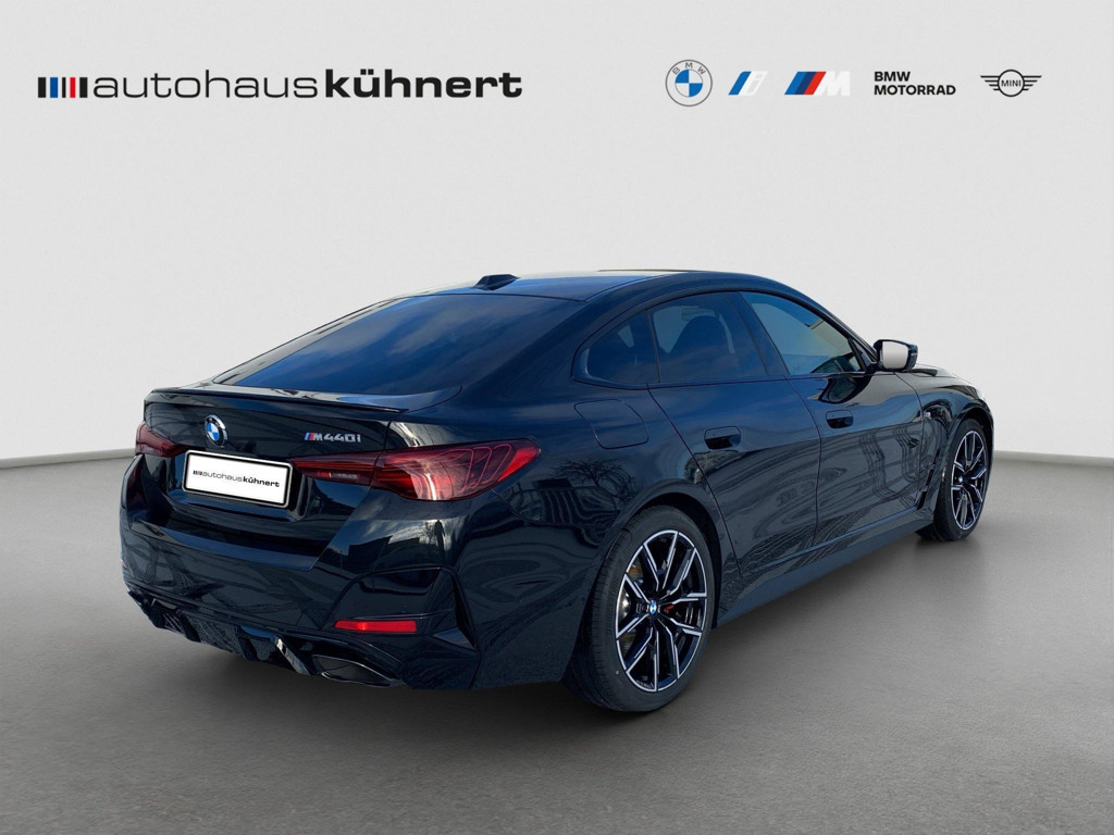 BMW M440