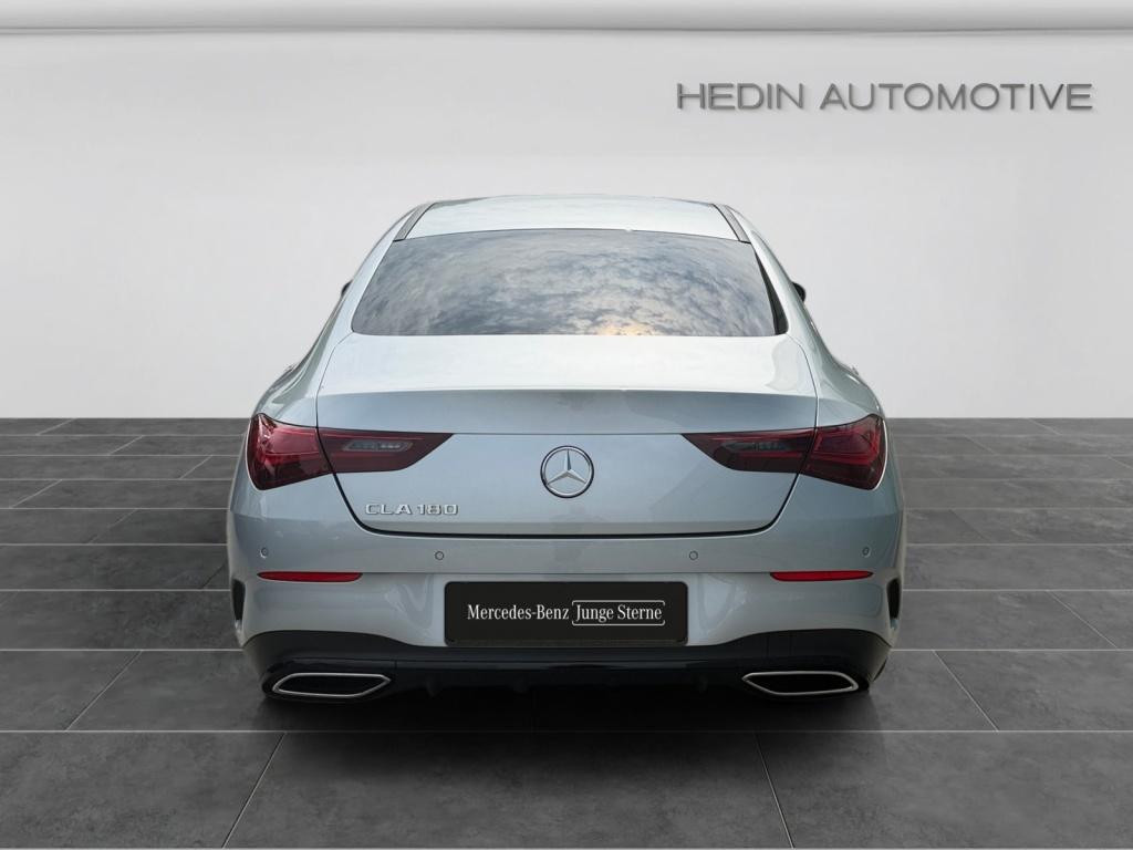 Mercedes-Benz CLA-Klasse CLA 180 AMG Line Coupé