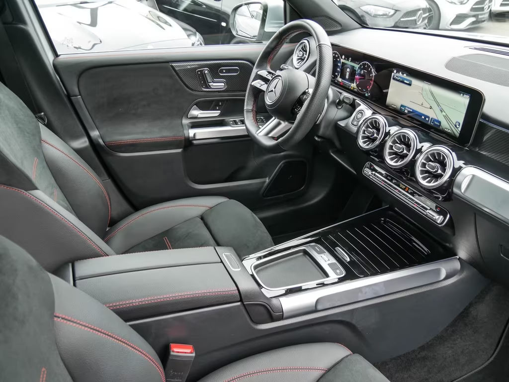 Mercedes-Benz GL-Klasse GLB 250 4MATIC AMG Line