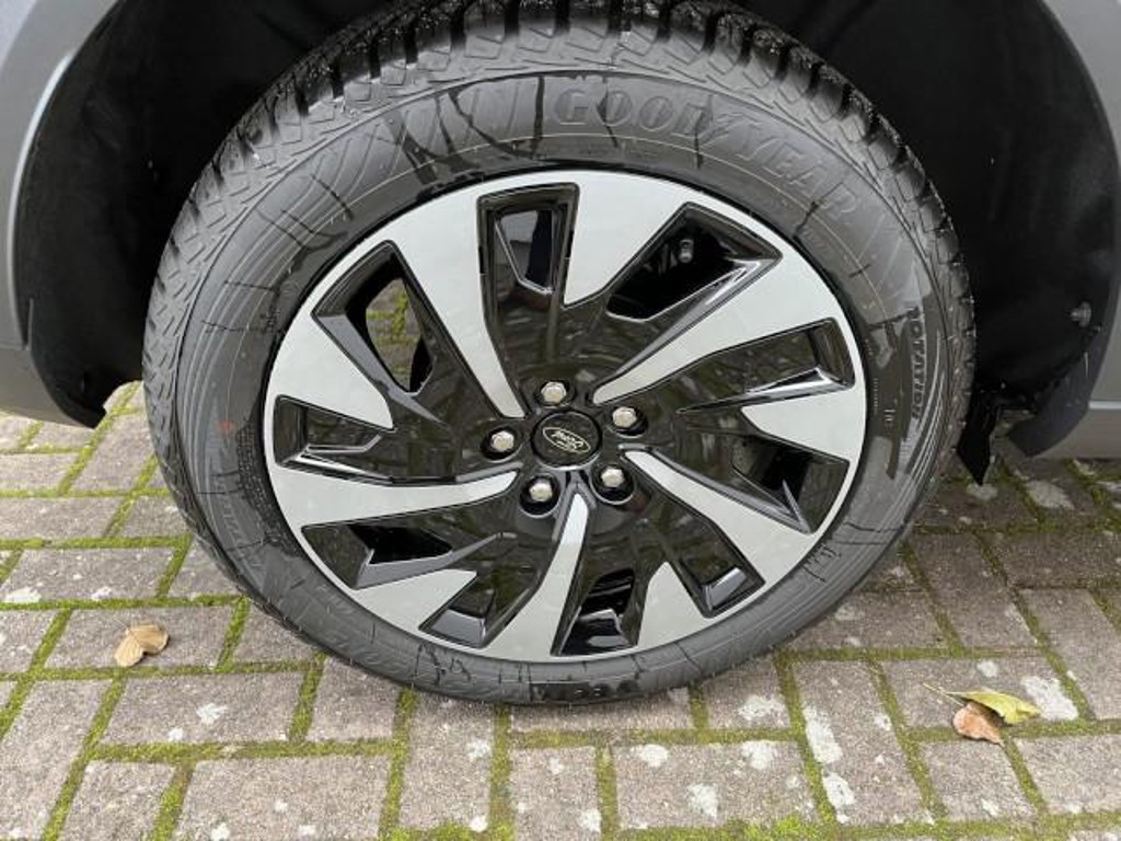 Ford Puma EcoBoost Titanium