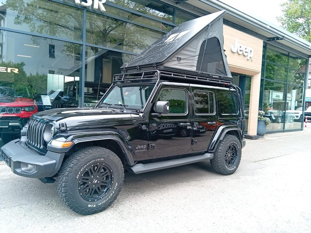 Jeep Wrangler Sahara
