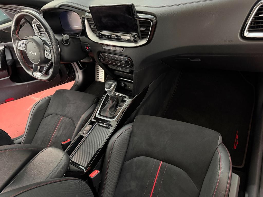 Kia ProCeed