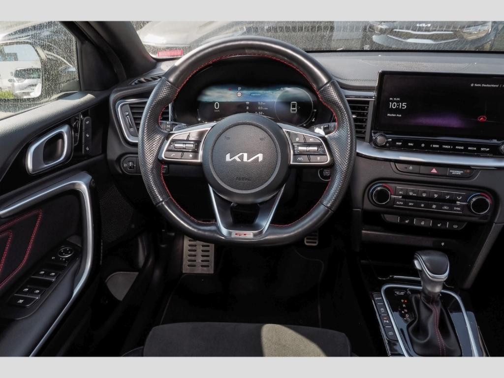 Kia ProCeed