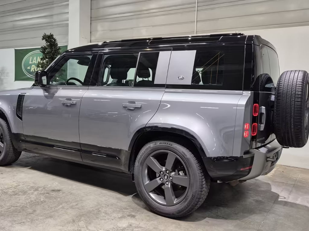 Land Rover Defender Dynamic SE 110