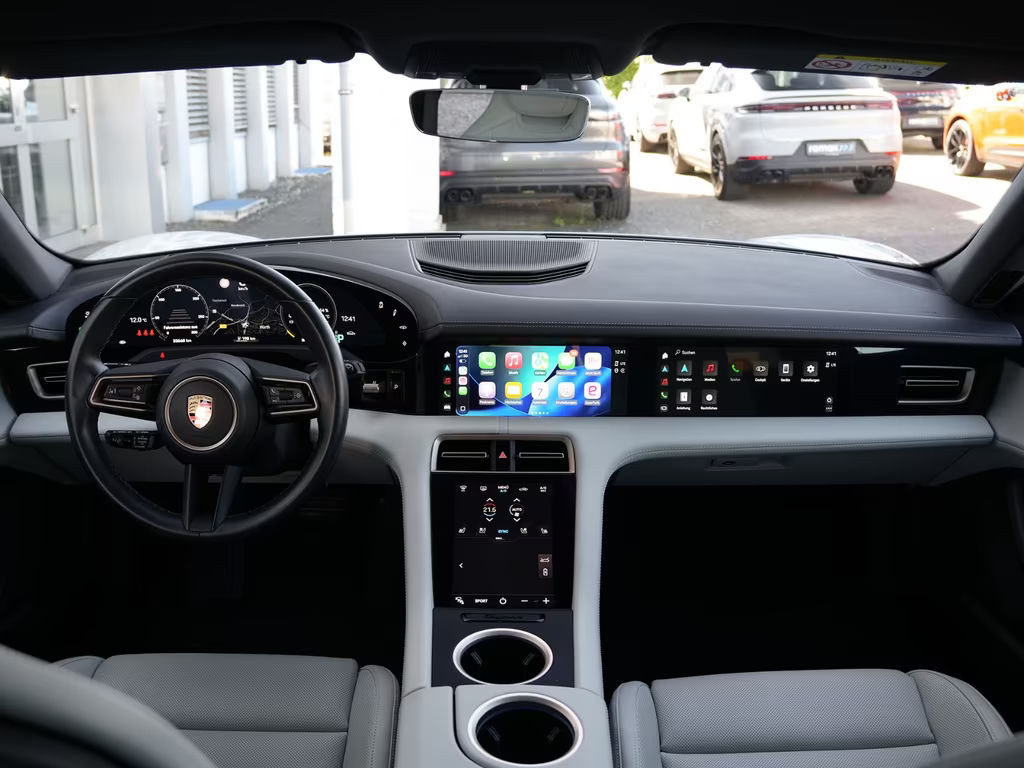 Porsche Taycan