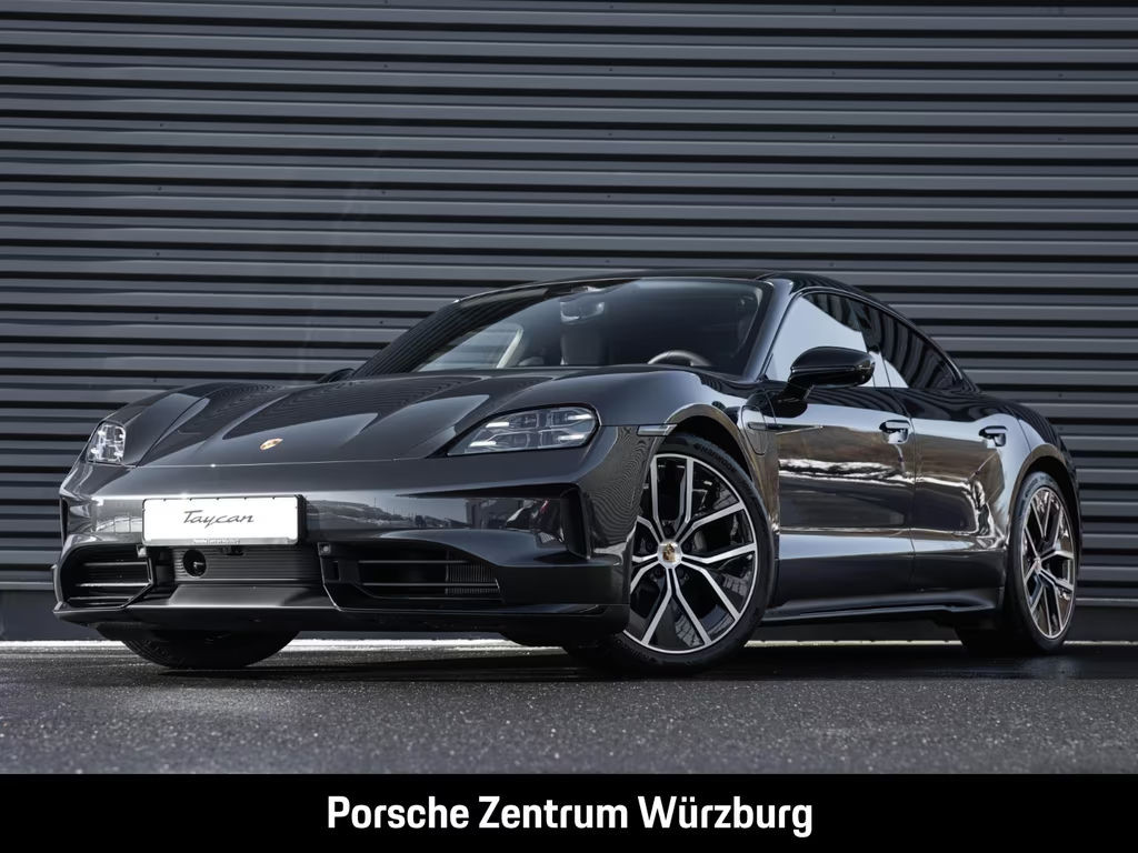 Porsche Taycan Black Edition 4