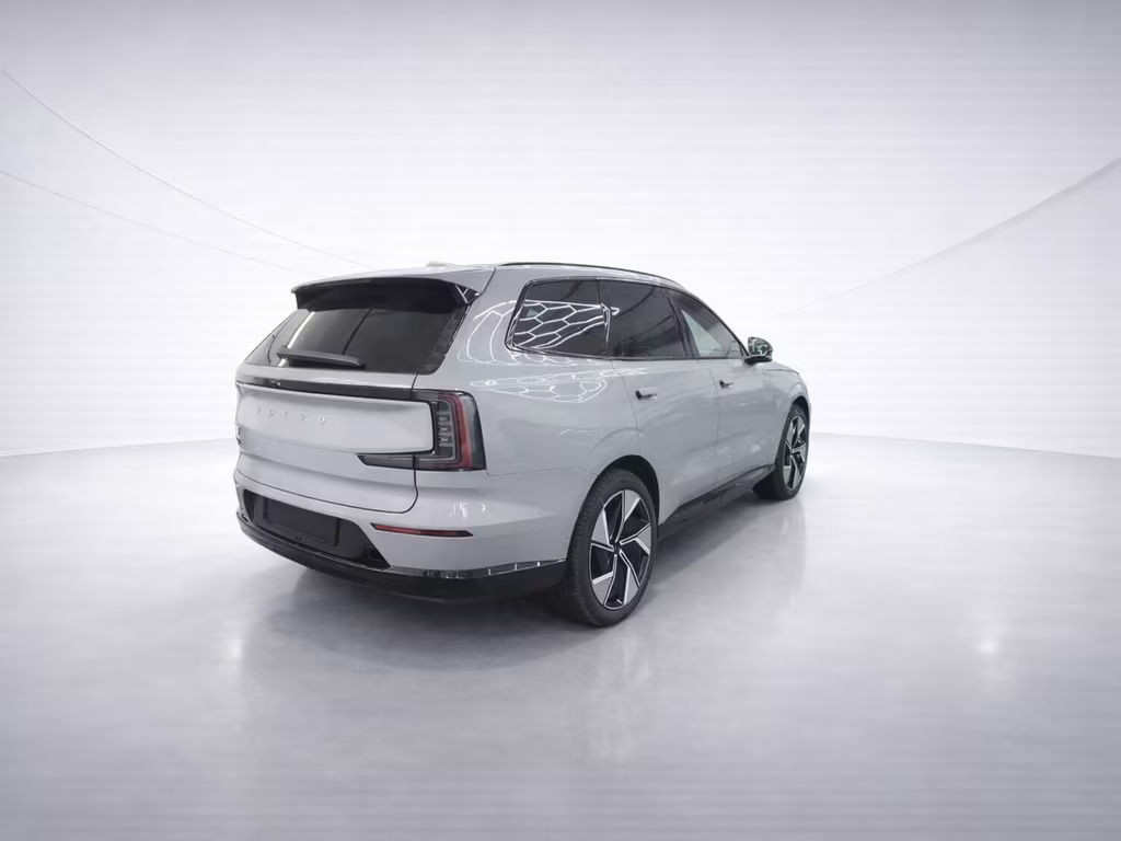 Volvo EX90