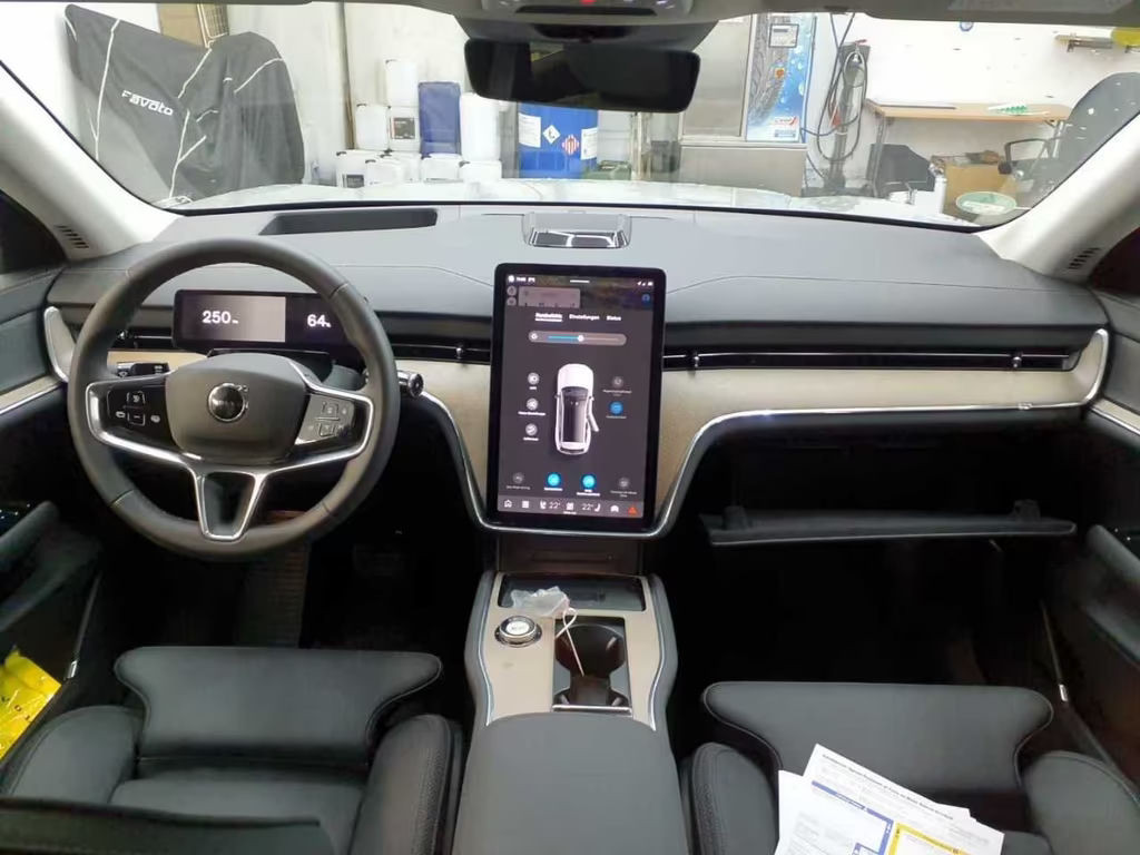 Volvo EX90