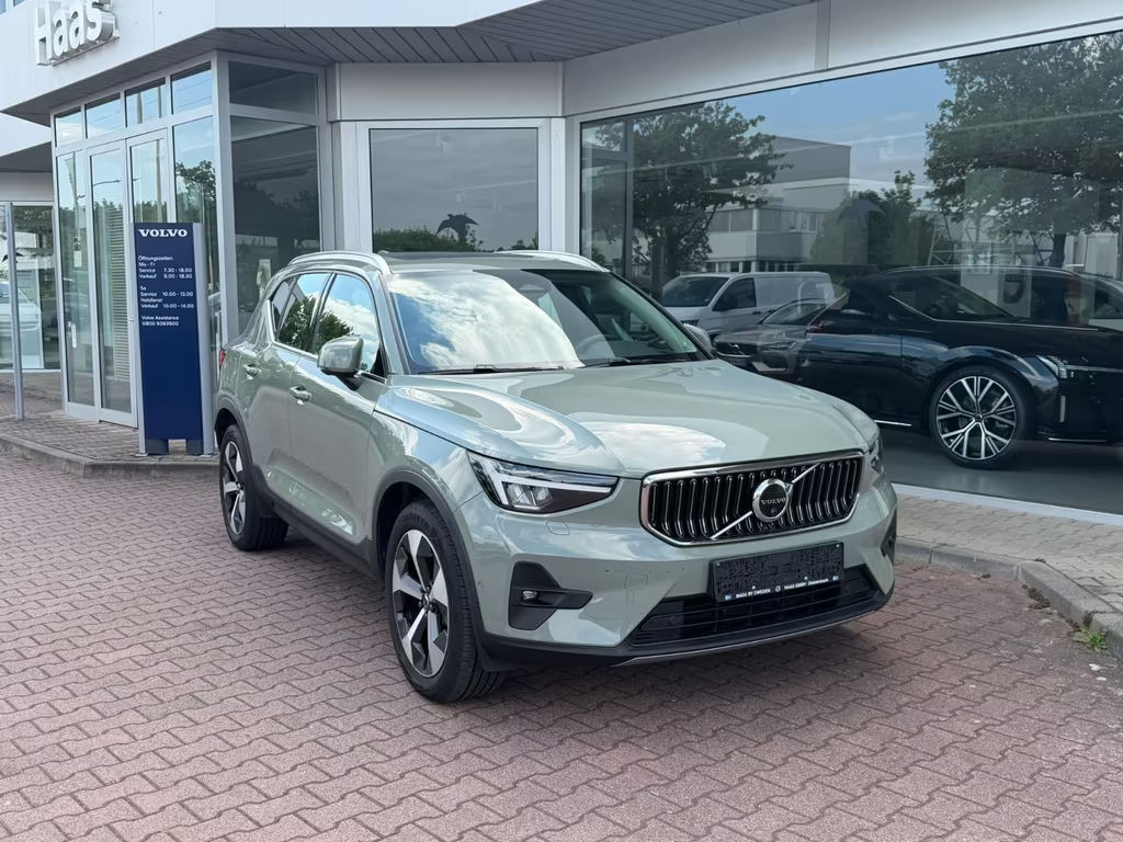 Volvo XC40 AWD Ultimate Bright