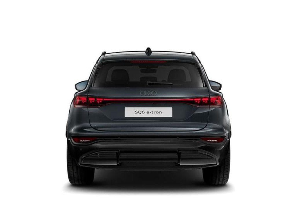 Audi SQ6 e-tron