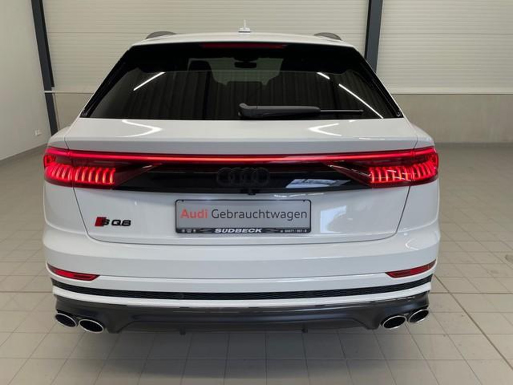 Audi SQ8