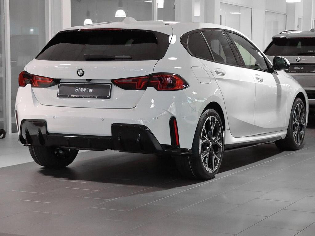BMW 1 Serie 118 M-Sport Sedan 118d