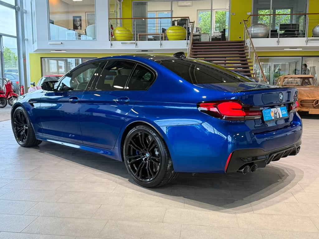 BMW M5