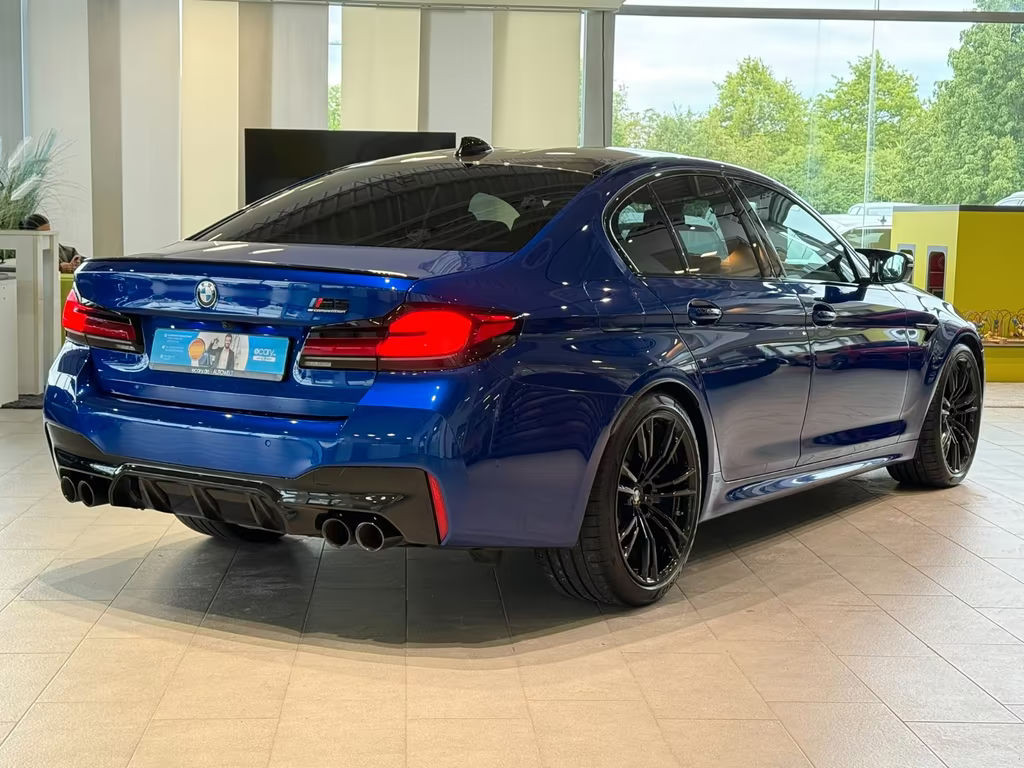 BMW M5