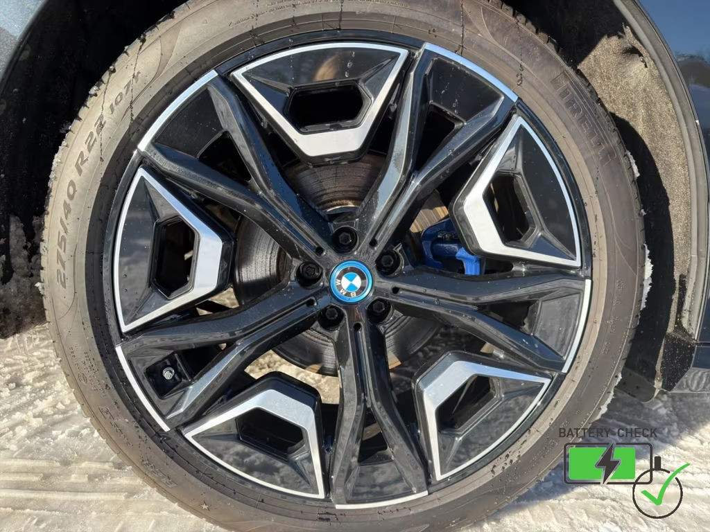 BMW iX