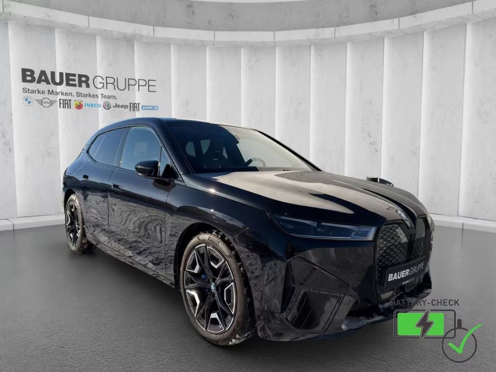 BMW iX