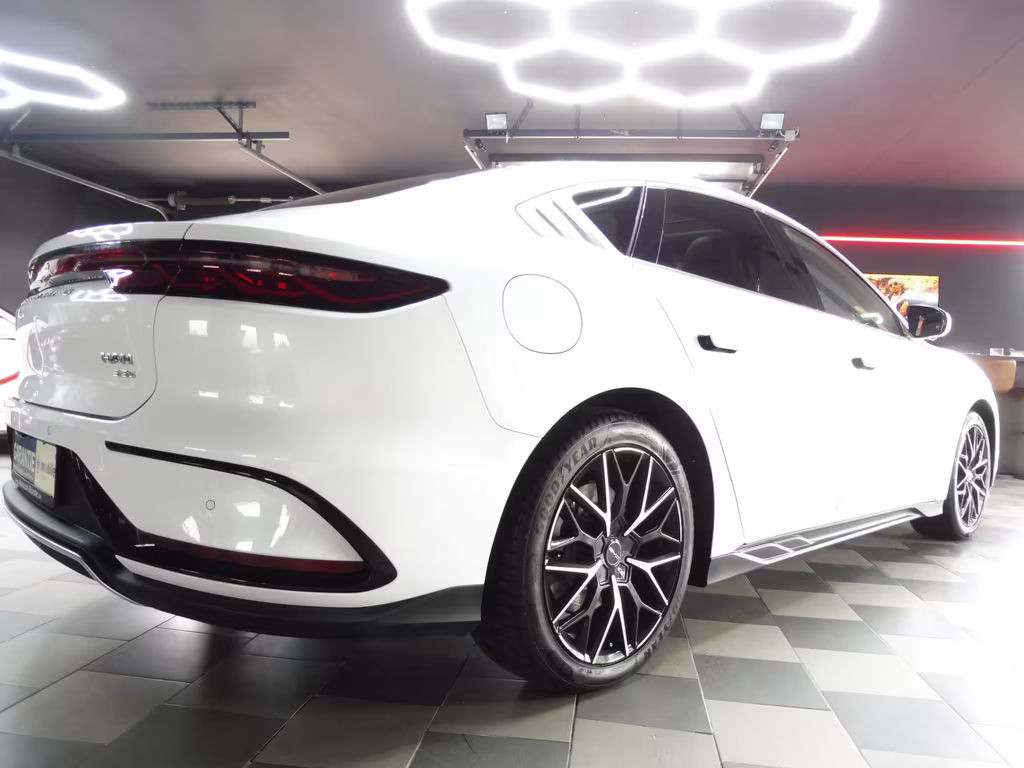 BYD Han