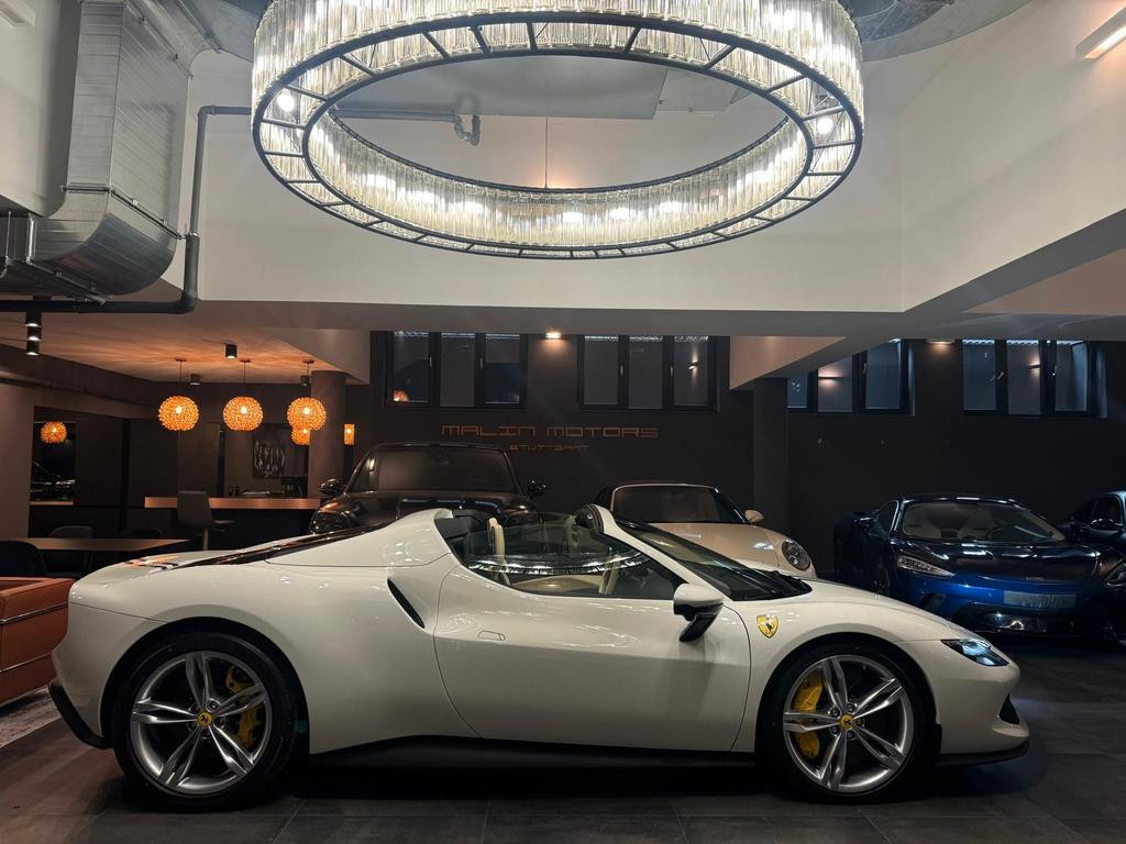 Ferrari 296 GTS