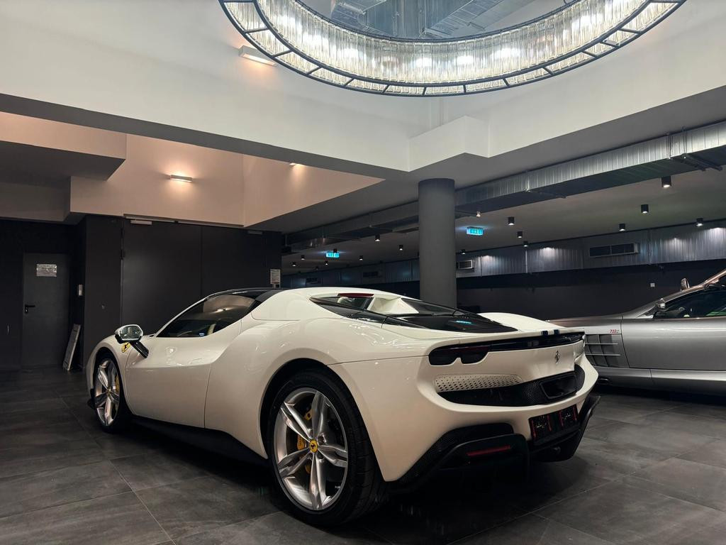 Ferrari 296 GTS