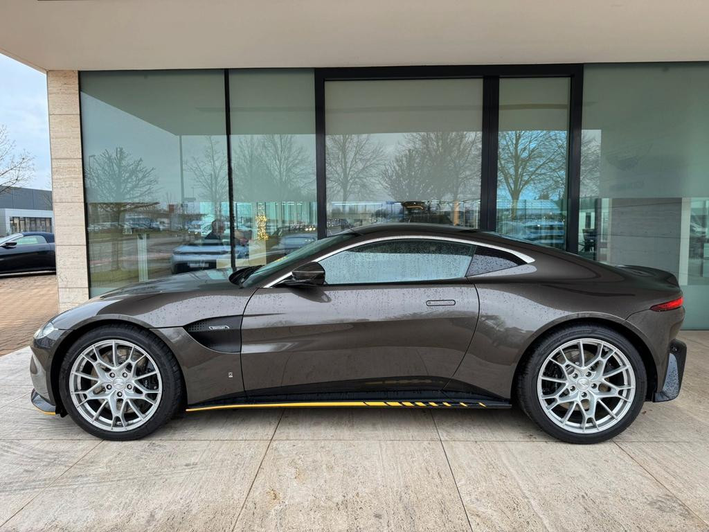 Aston Martin V8 Vantage